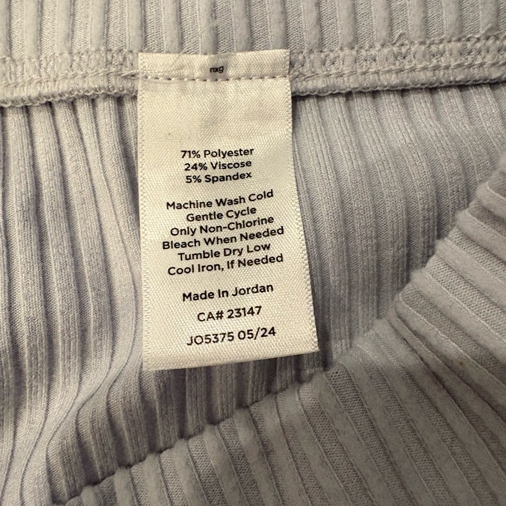 Stylish Ribbed Track Pants in Light Gray - Picture 5 of 5